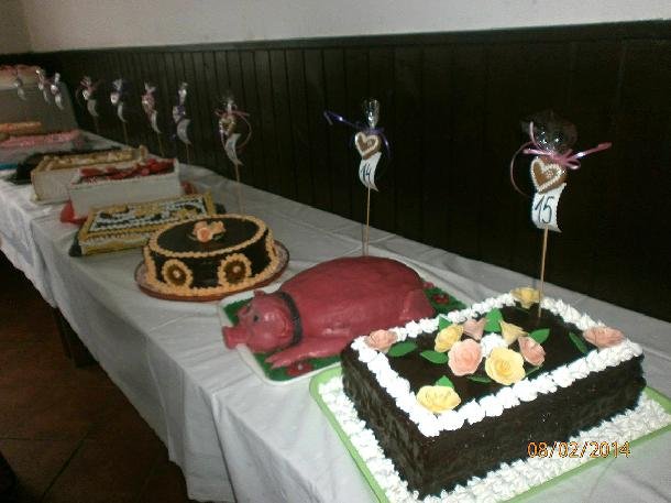 Cast sutaziacich aradacskych tort v roku 2014.jpg