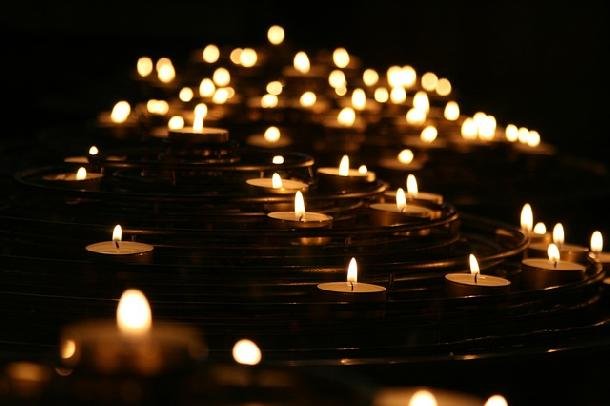 candlelights-gc9941d4a5_640.jpg