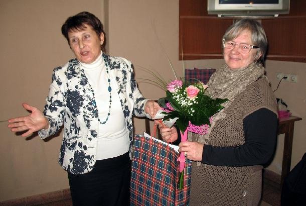 Uznanie pre celoročnú činnosť v Spolku (pre vyšívanie krojov) členke Spolku žien Slovenka Marii Štajferovej Ďurišovej