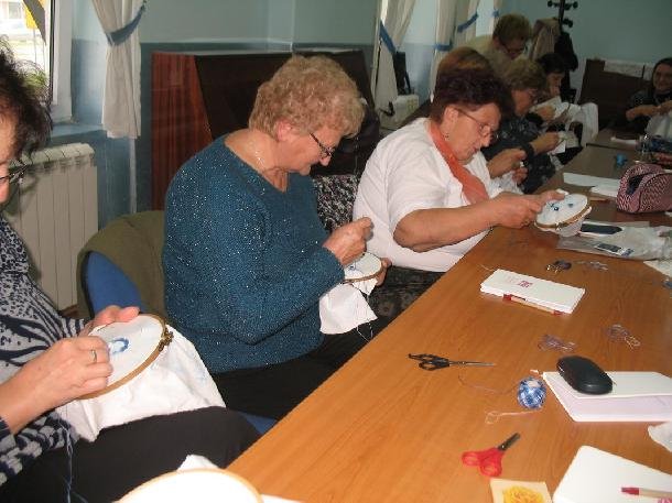 Vysivanie v St Pazove 01.jpg