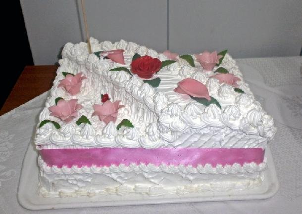 Najkrajšia torta slovenských osád Vtákovo hniezdo Spolku žien Matkino srce z Laliťa