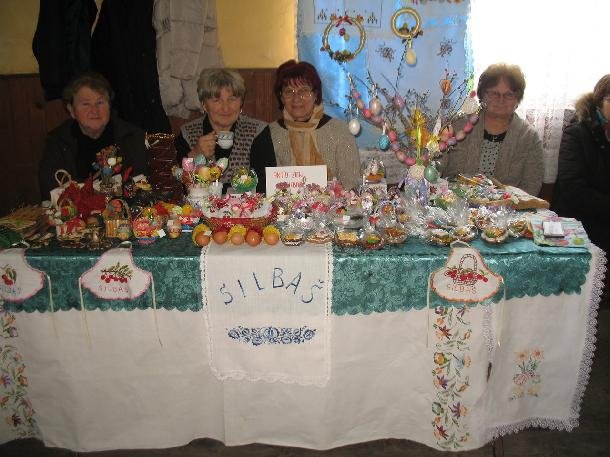 Vystava jarnych a velkonocnych aranzmanov 04.JPG