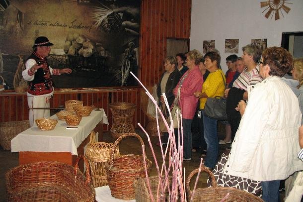 Dedinka Lackova - košíkárstvo