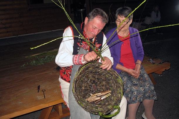 Dedinka Lackova - košíkárstvo